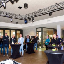 Sponsoring schoolbus Aloysiusschool | Brabant Deur