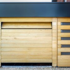 Met hout beklede garagedeur uit de EXCLUSIVE lijn | Brabant Deur