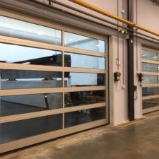 Bedrijfsdeuren: de overheaddeur | Brabant Deur